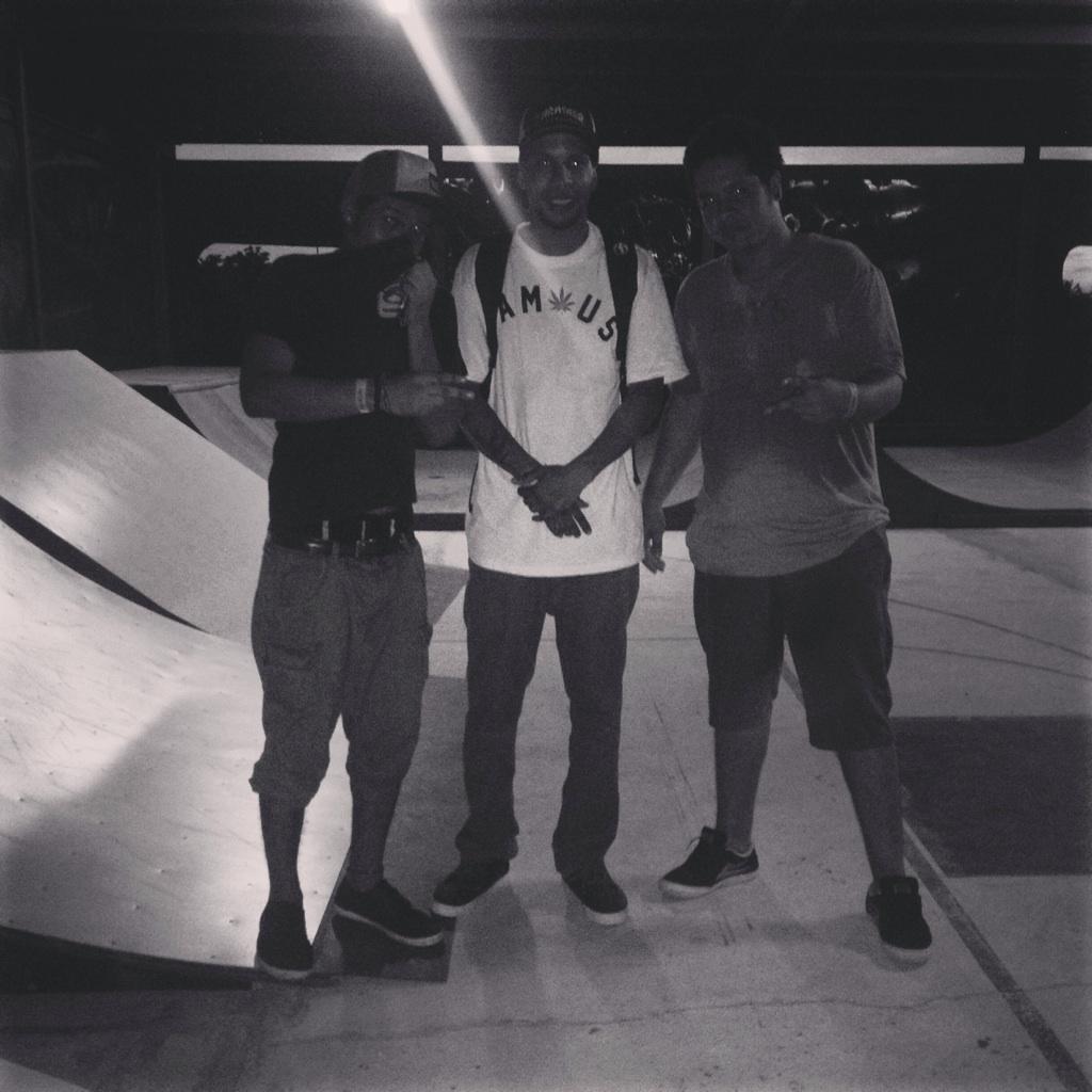 natural_smiley's tweet photo. Buena vibra en nitroskatecup con los frenes http://t.co/nItVyi0LzM