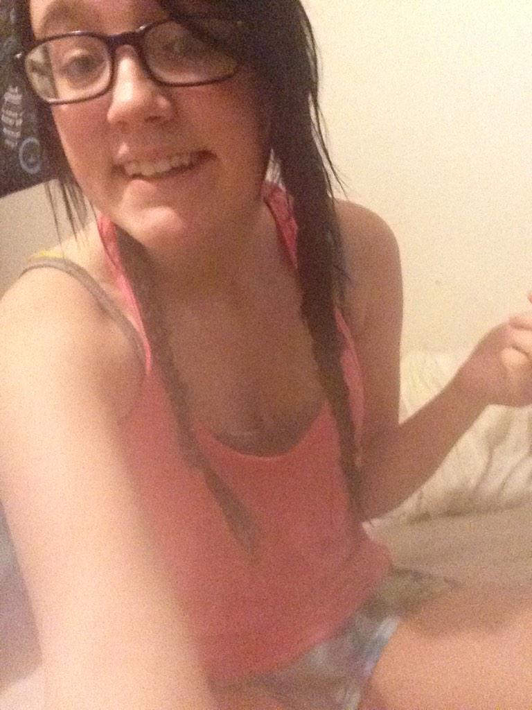 cicibanddss's tweet photo. Braids cause I'm swaggy http://t.co/hSSPtRWMuY