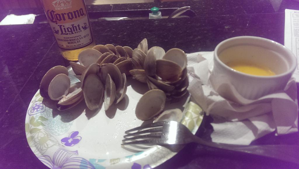 Just had 2 dozen littlenecks &amp; a corona