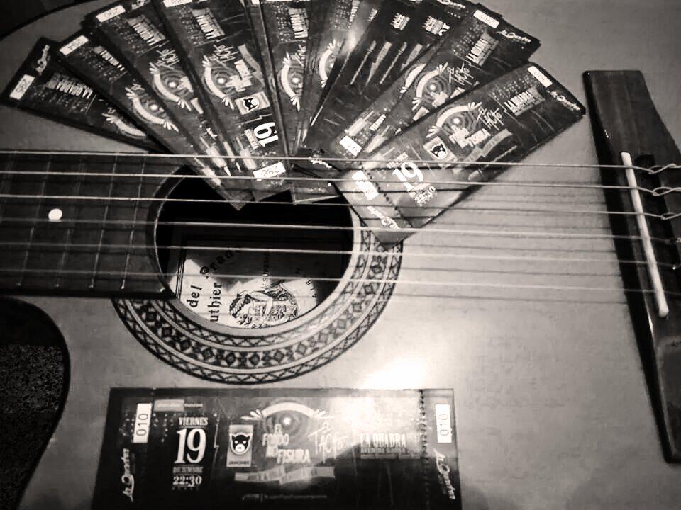 ElTachoRock's tweet photo. Ya están disponibles las entradas30$ no te quedes afuera que va a ser una verdadera fiesta #eltacho #elfondo #jamones http://t.co/kW8MdJQU9B