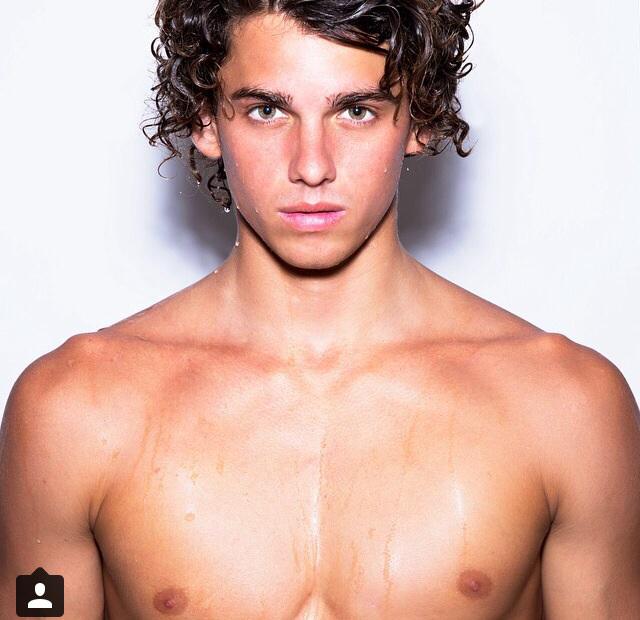 hotguysofinsta's tweet image. Jay Alvarrez 😏 ig: jayalvarrez