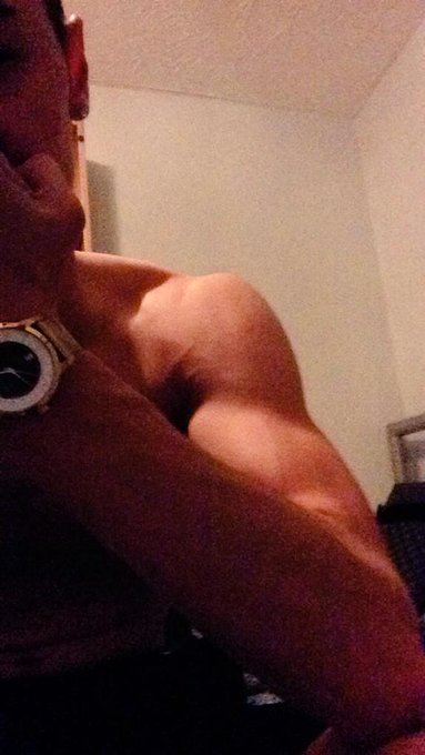 💎💯 http://t.co/MmdTTi3p7k<a href="/tag/afc"class="tags"><span>#afc</span></a><a href="/tag/kronkeout"class="tags"><span>#kronkeout</span></a><a href="/tag/kronekeout"class="tags"><span>#kronekeout</span></a><a href="/tag/arsev"class="tags"><span>#arsev</span></a>