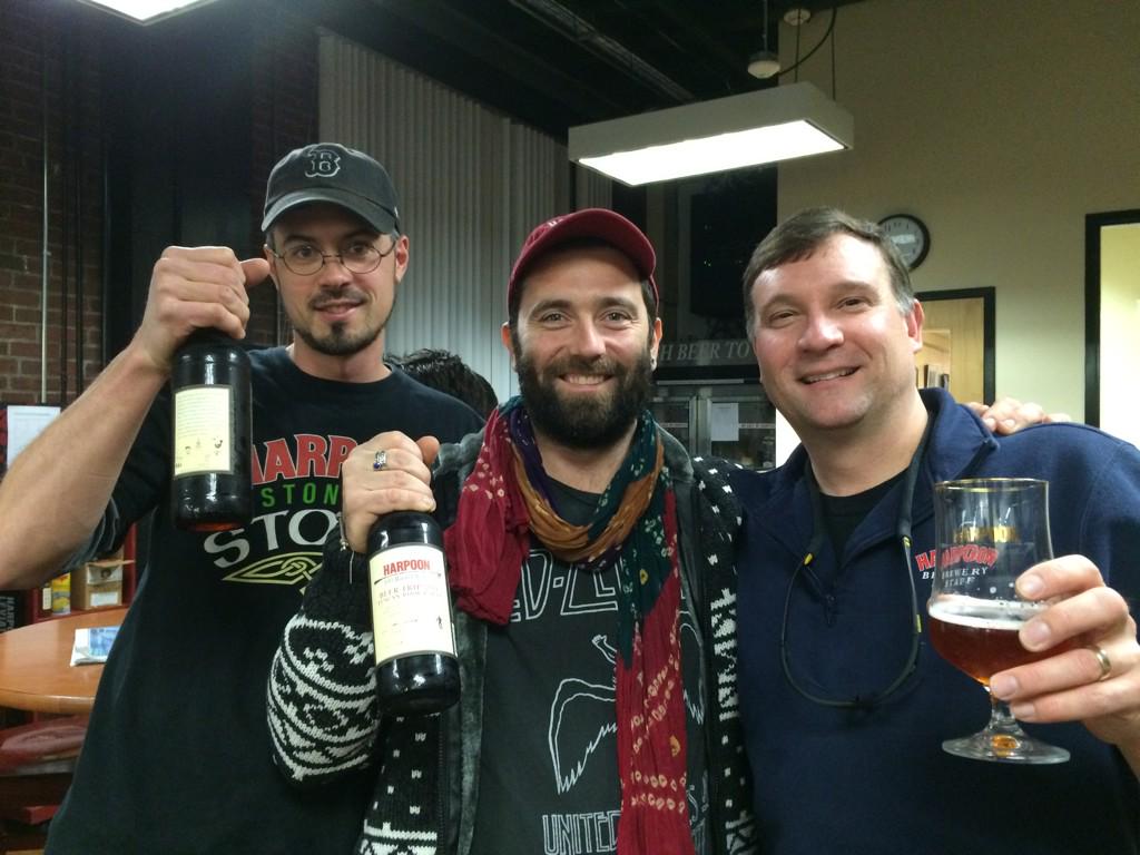 harpoonbrewery's tweet photo. Excited 2 have Italian brewer, Moreno Ercolani of @OlmaiaBeer here 4 the release of #TuscanPoolParty! #Boston http://t.co/zZ6qtlfe19