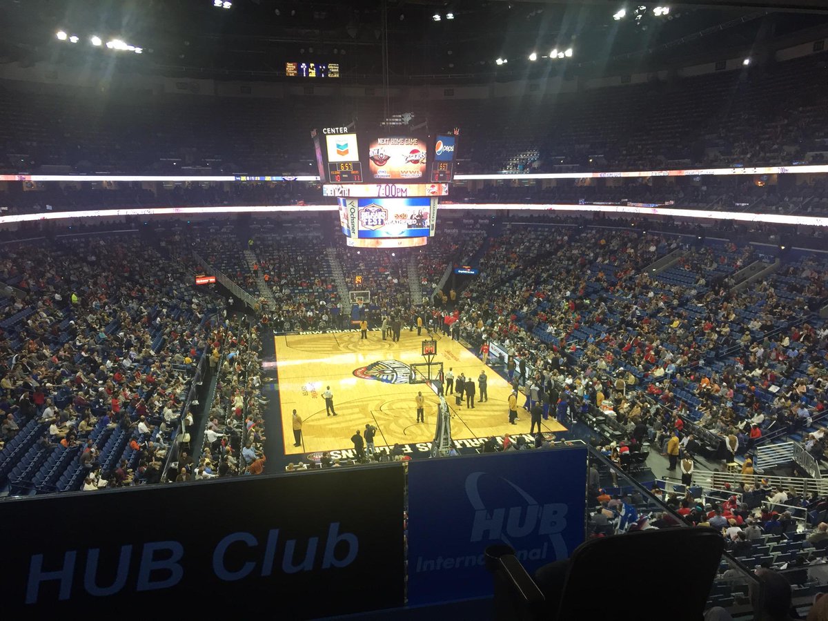 I'm at <a href="/SmoothieKing/">Smoothie King</a> Center for <a href="/nyknicks/">NEW YORK KNICKS</a> vs @Hornets in New Orleans, LA swarmapp.com/c/24JHopZWCpN