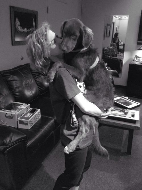 CFMLBot's tweet image. RT @paramorebrasil E essa foto, gente? 😍
#MTVStars Paramore