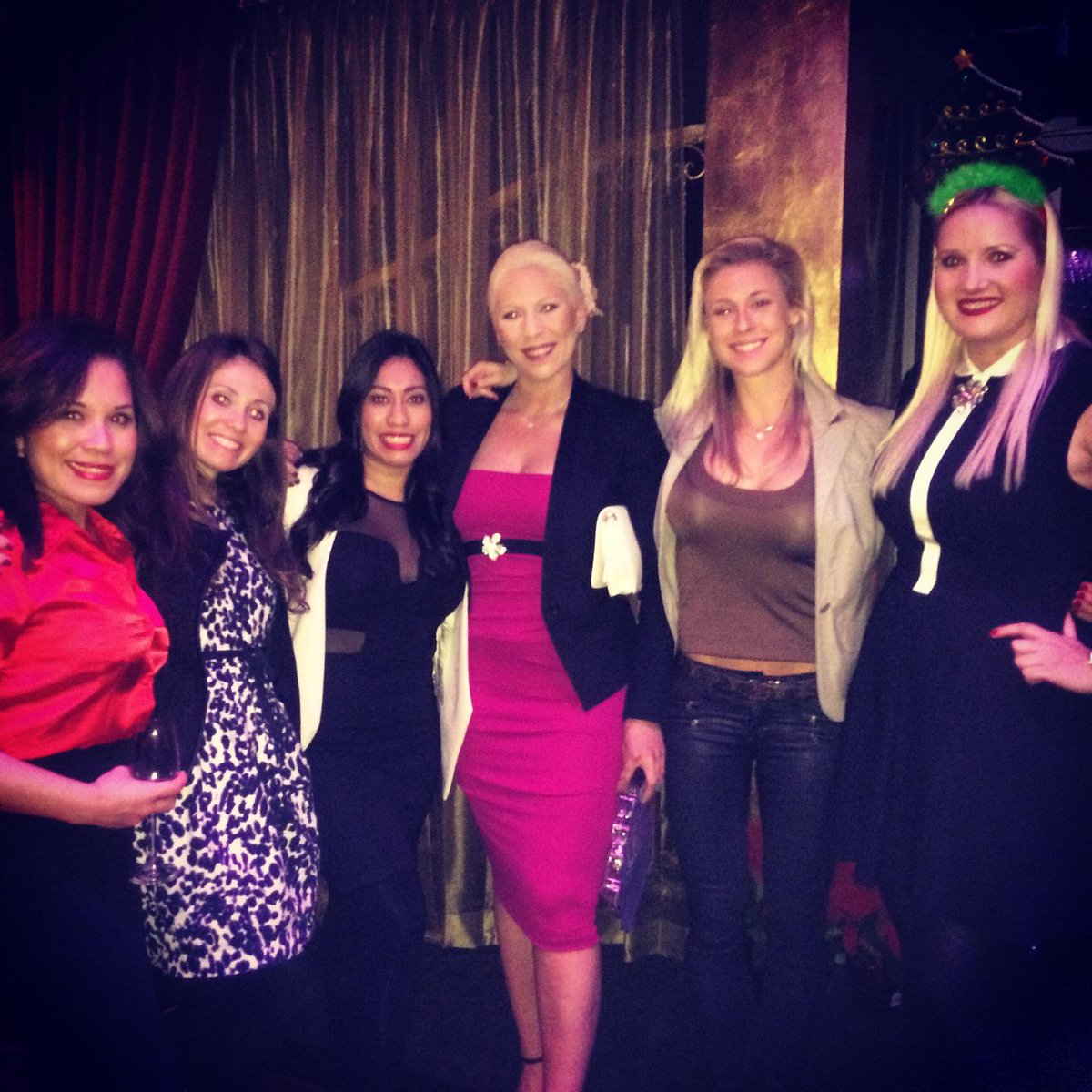 Desi_Reyes's tweet photo. Toys for Tots Holiday Party benefiting the U.S. Marines #MrPeeples (at @peepleshouston) https://t.co/DQUbwaHZn1 http://t.co/3yCqQnXvZE