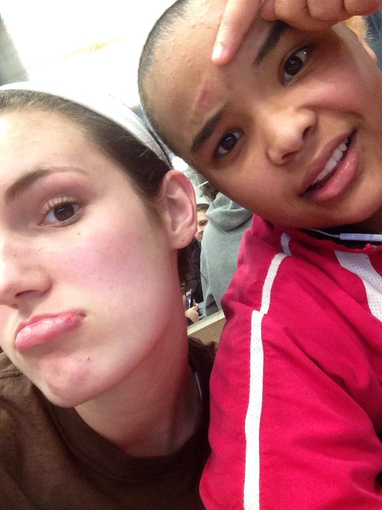 kendle_'s tweet photo. Got rough #datlip #datforehead http://t.co/tCc4a51Xdu