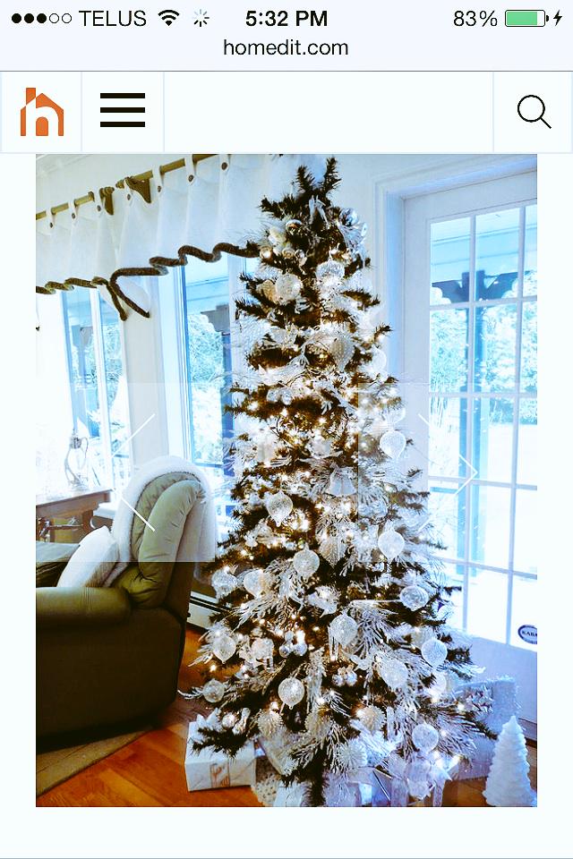 Ali_platinum2's tweet photo. #HappyHolidays #MerryKissmas 💋💋💋💋 http://t.co/E943nFmDOu