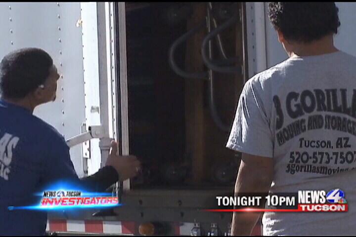 KVOA's tweet photo. #N4TInvestigators-AG suing 3 Gorillas Co. in #MovingHustleUpdate tonight at 10 with @MSchwartzKVOA #Investigating4You http://t.co/Z8bntubOgd