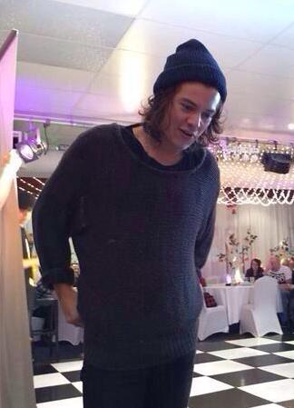 leeenzyy's tweet image. THIS HAPPENS WHEN YOU BLINK