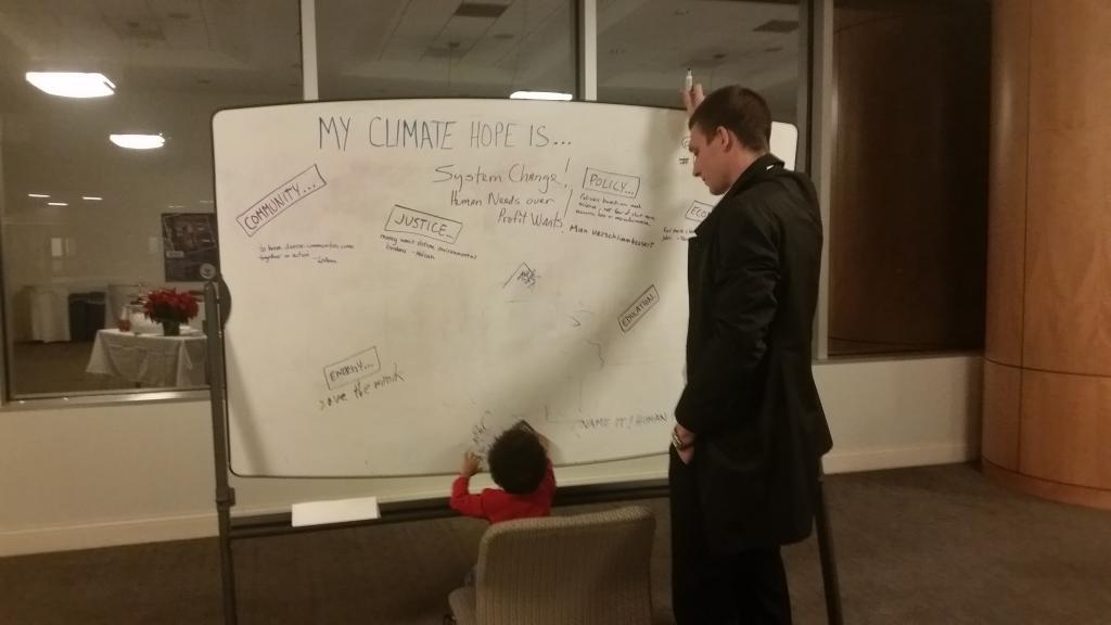 shenge86's tweet photo. #ImpactHouston #climatechange #youth #solar @HumanImpacts What kind of world will this child live in? Act today. http://t.co/JciiSLcDMU