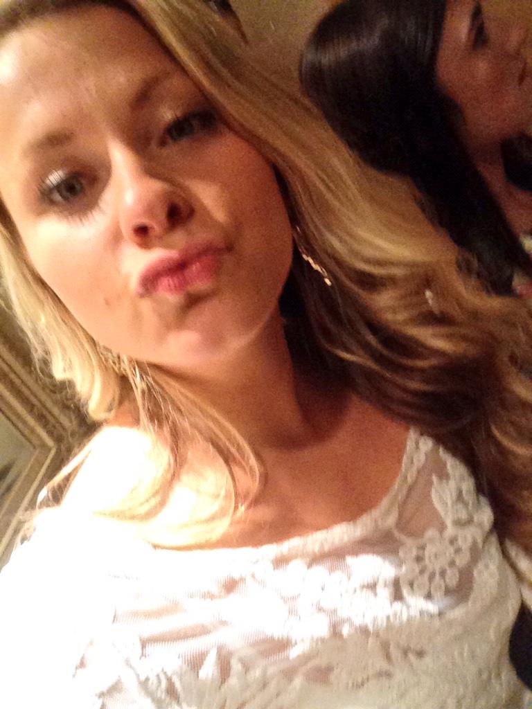 alexbucaro04's tweet image. Happy Birthday Al pal!!!😘😘 u rock &amp;amp; ilysm💕🎉🎈lol throwback #predeath @a_lefel