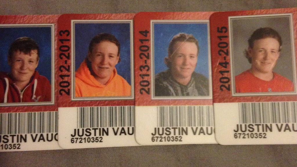 vaughner6's tweet photo. 4 years of evolution #Flowvolution http://t.co/mbhi2REcFZ