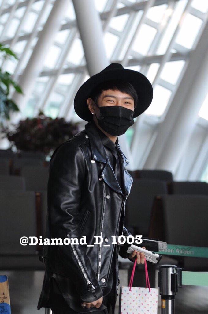 B4dlzvQCcAEbFFJ.jpg:large