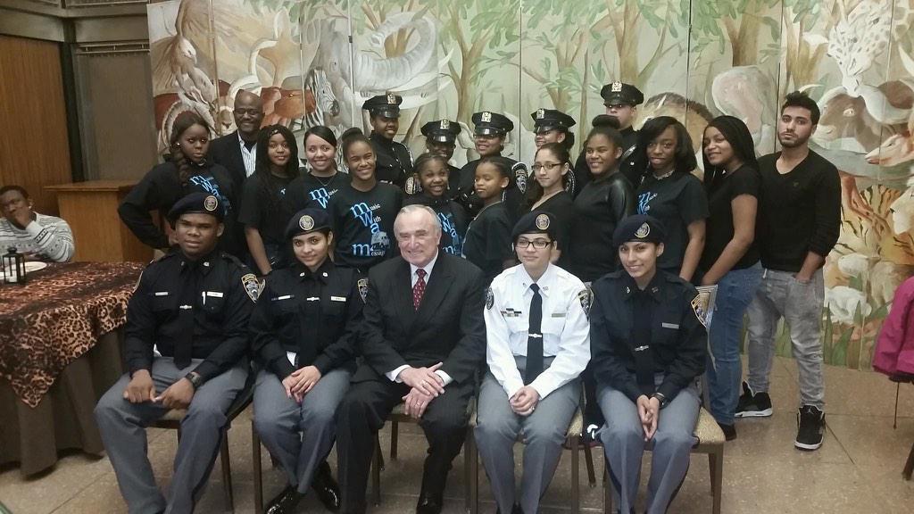 LEExploring's tweet image. The 44, 48, 50 &amp;amp; 52 Explorers with the Police @CommissBratton at the Patrol Borough Bronx PC's meeting at the Bx Zoo.