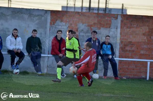 cdValdestillas's tweet photo. Partido viejas glorias 7/12/2014 (foto Alberto del Villar) http://t.co/QwTdlFk1QY