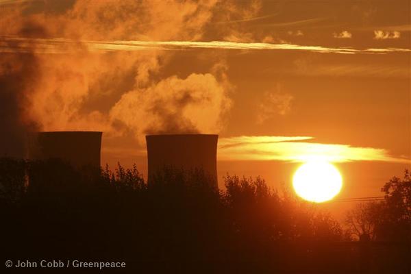 Greenpeace's tweet photo. With compromises, a global accord to fight climate change is in sight http://t.co/jfhV0u8o85 via @nytimes #COP20 http://t.co/kx70NzeD6Z