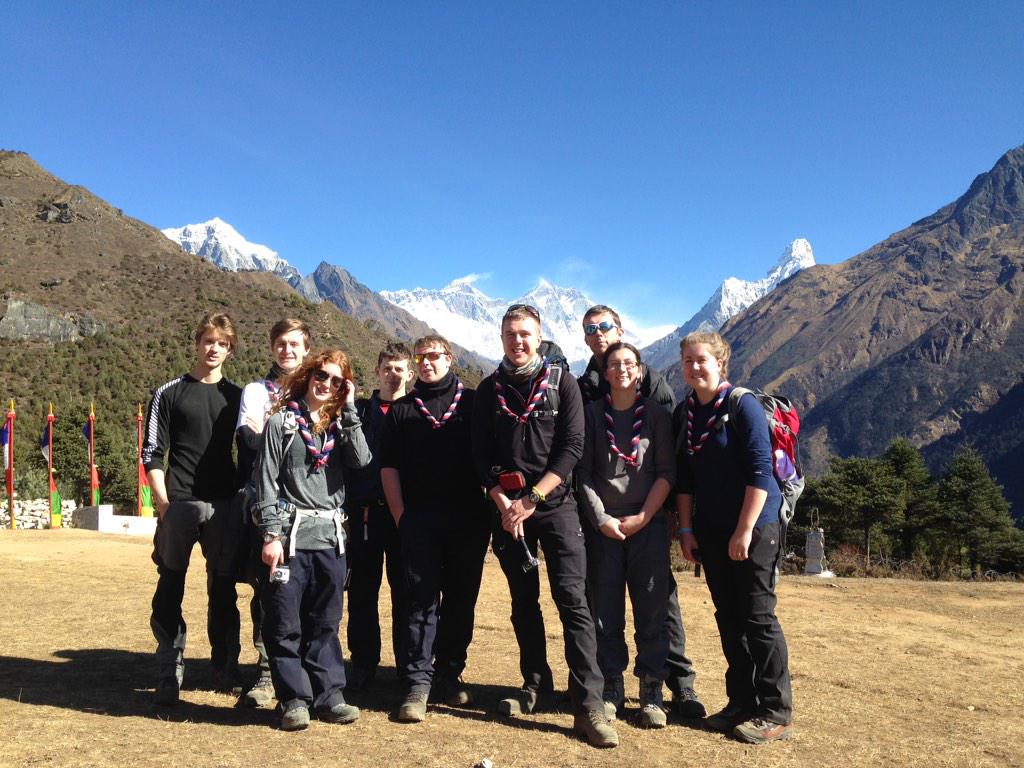 _nepal2014's tweet photo. Everest behind us :) #feelinggood #ontopoftheworld http://t.co/dbOjCFnvFC