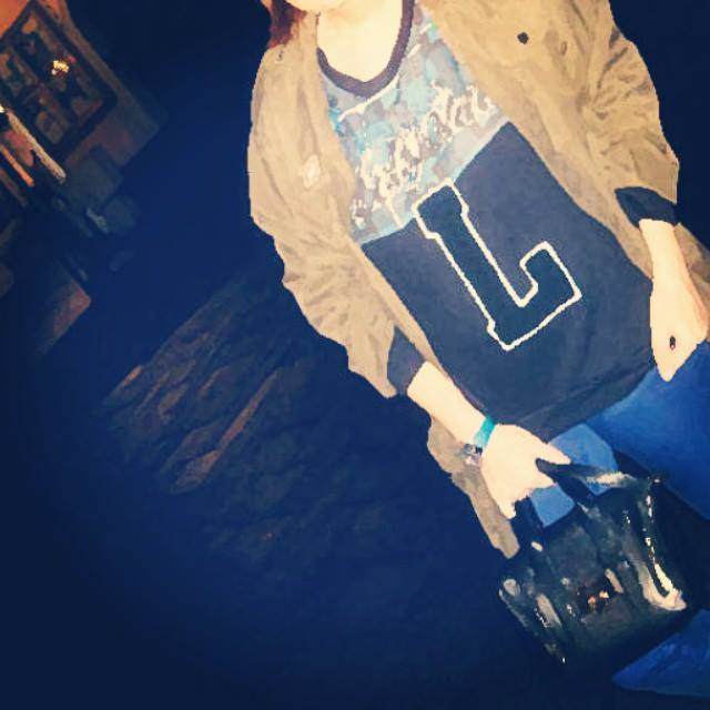 LollyStar_Moda's tweet photo. La #fashionblogger @ciuzza88 indossa le felpe #LollyStar! Be #Fashion, #BeLollyStar! http://t.co/10g3QrISQY