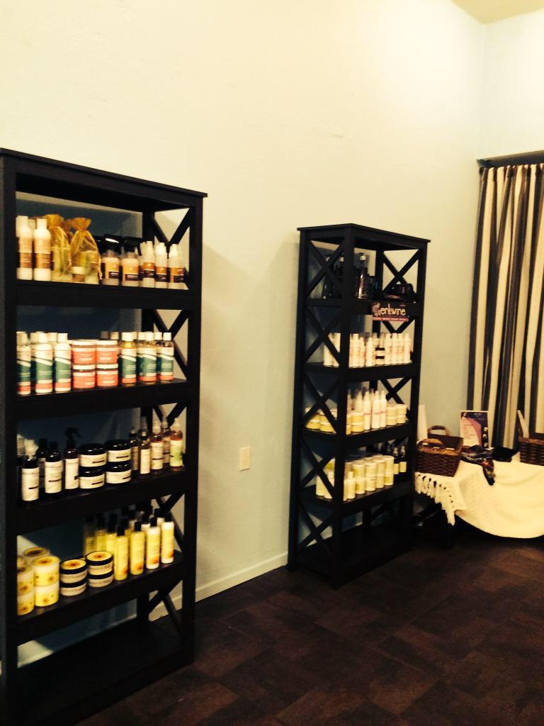 TruMane_Natural's tweet photo. Why spend all day searching the web  for Natural Hair Care &amp; wait several days for delivery. Come on in! http://t.co/Un6jNiDEut
