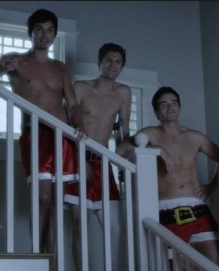Jeannabeana15's tweet photo. Favorite part of tonight's episode #pllguys ๐๐๐๐๐๐
http://t.co/JHx09cVuQk