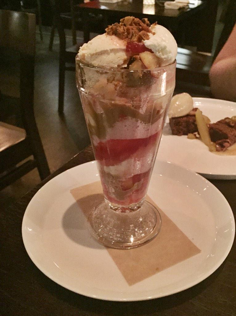 KCFoodSnob's tweet photo. My new fav? @bluestem_kc sundaes. It's a must try. http://t.co/vmjW37AjF4
