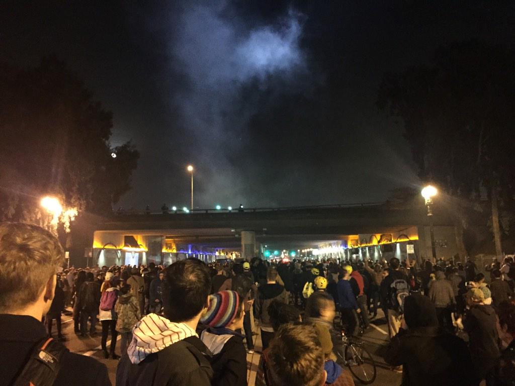 ThisIs_Meem's tweet photo. Serves em right. Little bitches. 😂“@OpBerkeley: Cops just gassed themselves. #berkeleyprotests #OpBerkeley http://t.co/2GQQpQ9OXt”