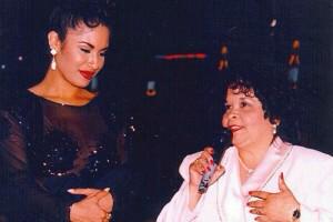 celebymas's tweet photo. Yolanda Saldívar, asesina de @SelenaQOficial no saldrá de prisión próximamente como había circulado en en internet. http://t.co/LvpaR4J1ON