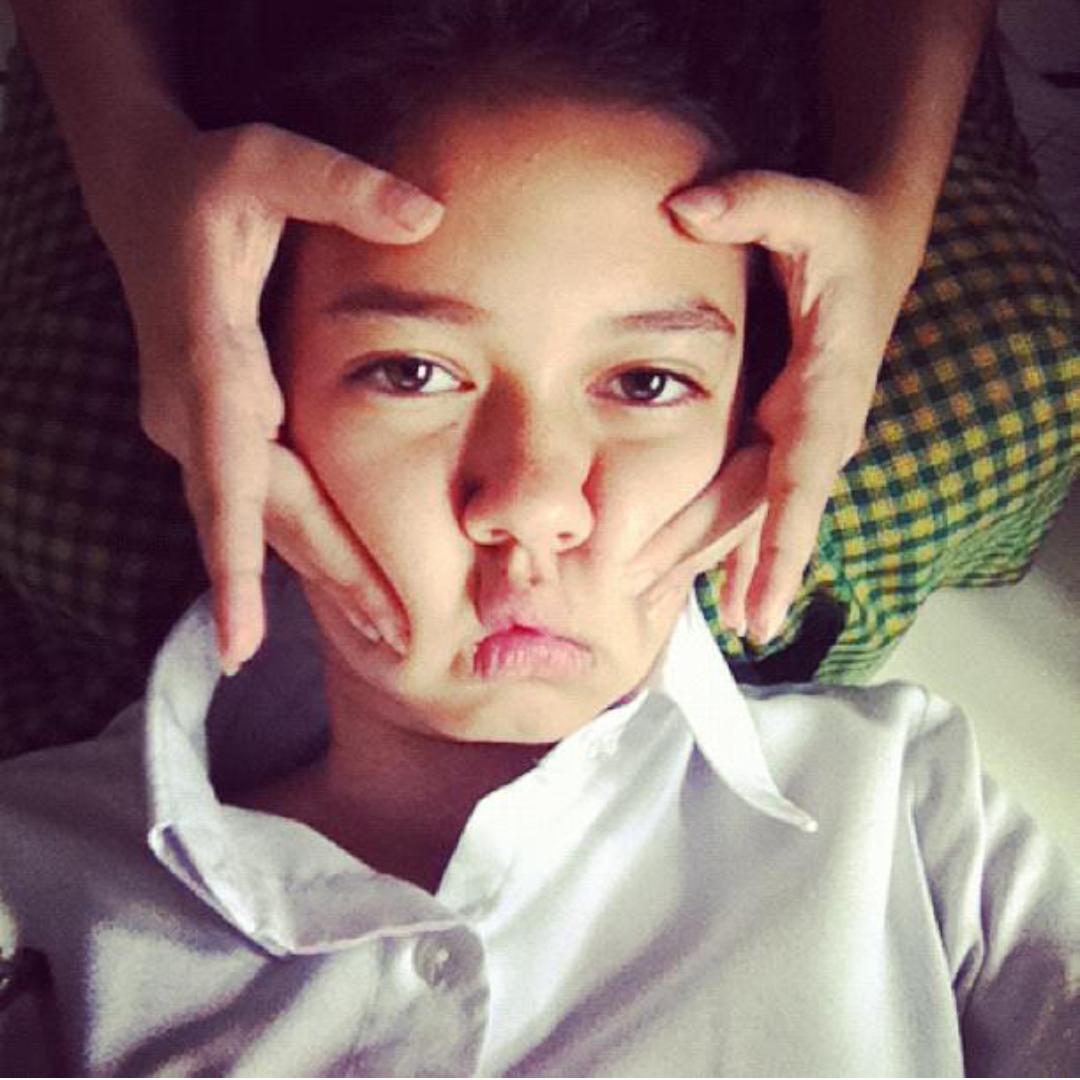 yukikatou2's tweet photo. Wekekek 😝“@Atseradna: @yukikatou2 gak tau kenapa suka ketawa2 sendiri kuy liat foto ini 😂😂😂 http://t.co/Juwm22POgk”
