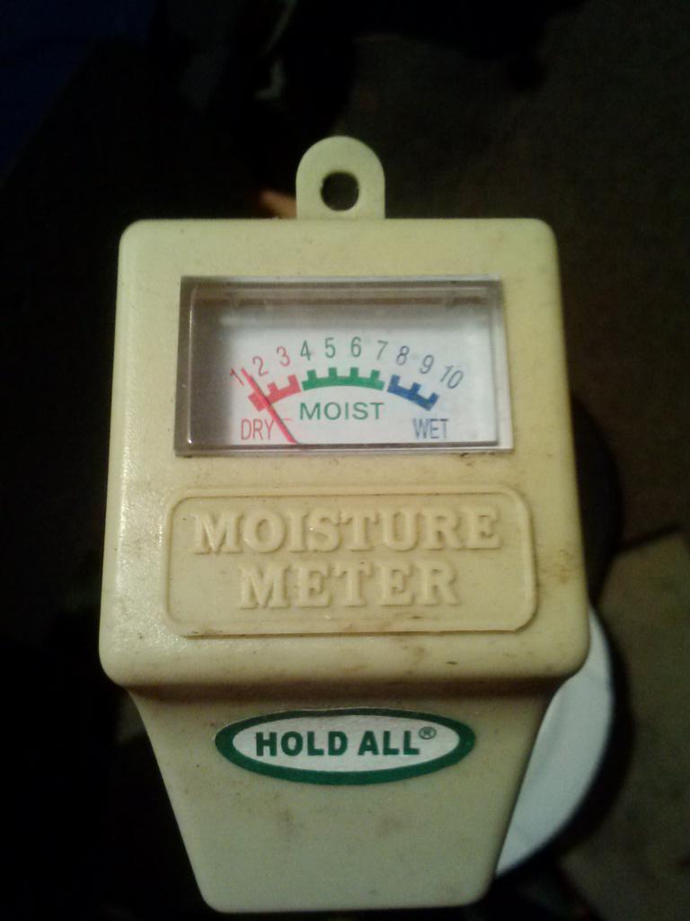 THEHOLYGUILE's tweet photo. Found this in the garage. Should come in handy on your mom's shit-truck fat ass. #YourMothersAWhoreTrebek http://t.co/0o5WAG8Zw0