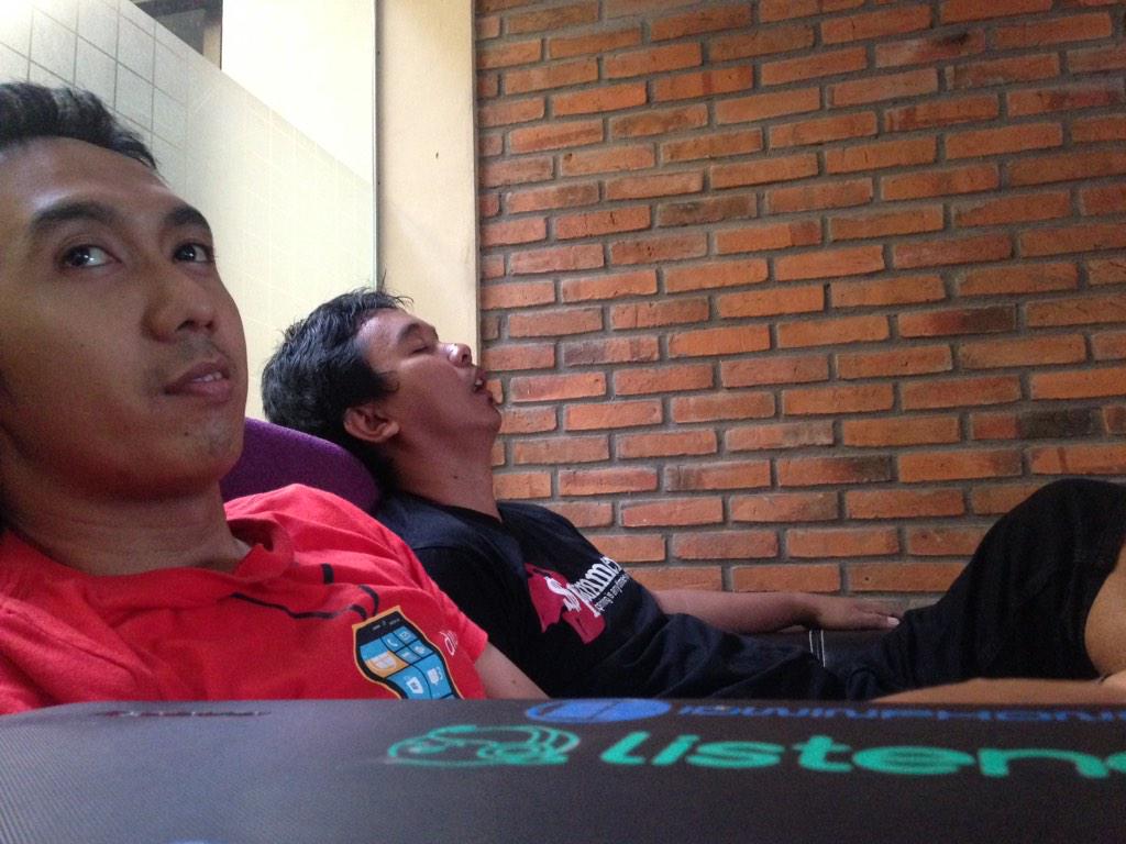 maliome's tweet photo. Kesehatanmu mas Ragil.. :O cc @mobiggr http://t.co/bFh8aMK9Ra
