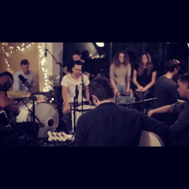 ElmoJo89's tweet photo. #tremendousblessing #HillsongUnited #mercymercy #tour2015 @MattyCrocker @joelhouston @taya_smith @jadgillies1 @JDougy http://t.co/MyKTlAmGv2