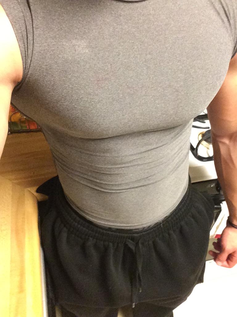 iosefa_joe's tweet photo. #BoyCurves ↩️↪️ http://t.co/GGQK7I2BNe