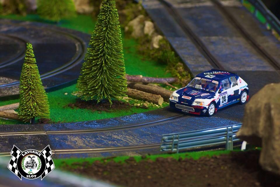 LavianaSlot's tweet photo. Estuvimos en III Open de Avilés
Aquí @bert637 y su 205 T.16 de @OriginalSlotCar decorado por @FibrasBegega http://t.co/zJyuIdv2C4