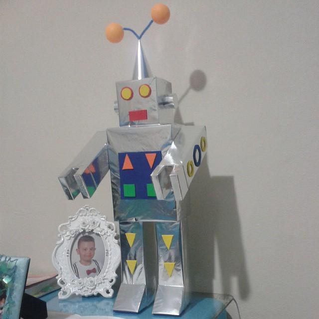 Otherbots's tweet image. #efe #odev #robot #geometri by umitucan35