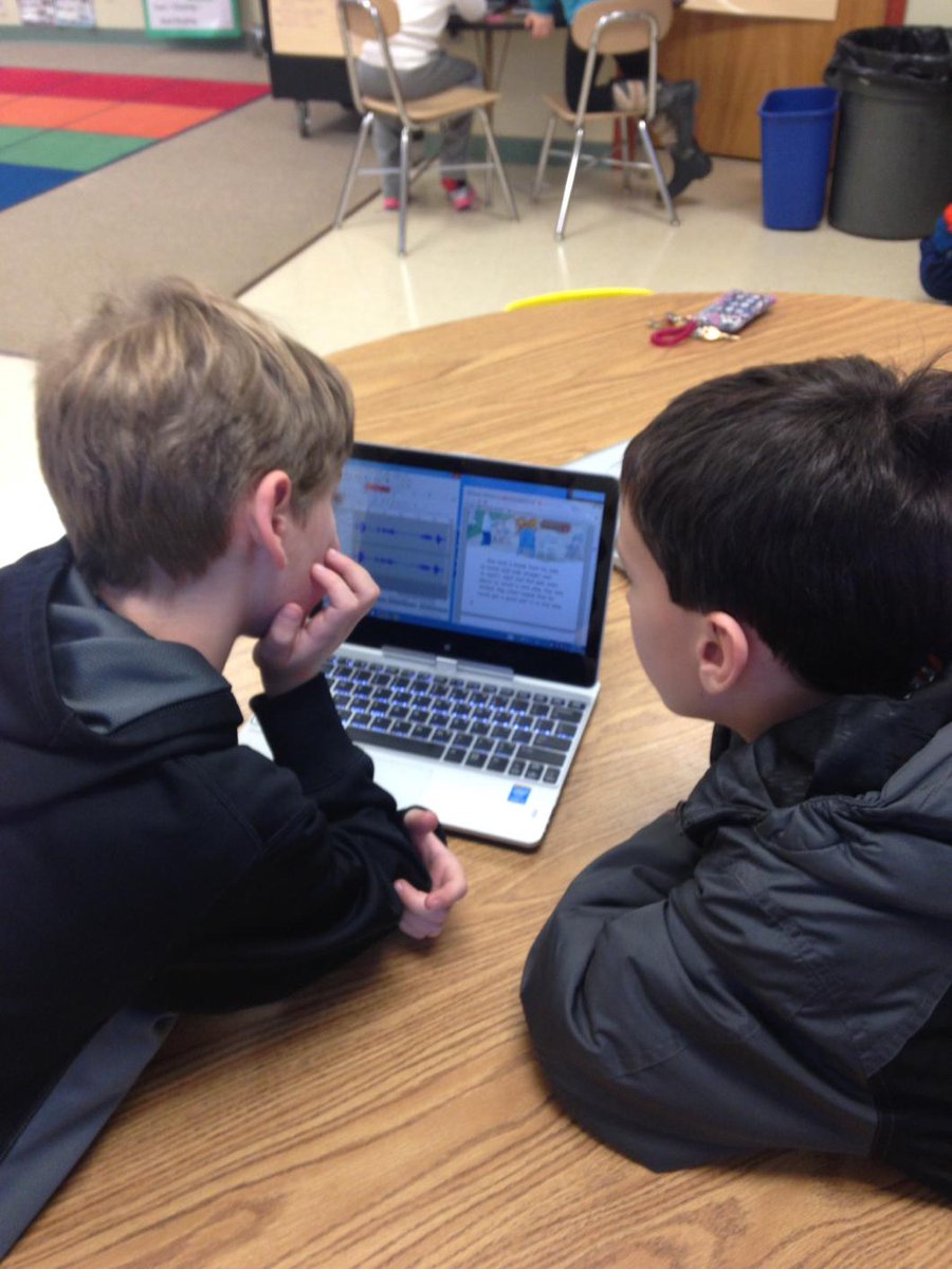 2nd graders working on fluency by recording their reading on Audacity and partner feedback #bcpslh @MsMcGivneyFG
