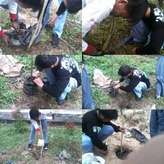 Meskipun ujan turun, semangatnya luar biasa! Salut #GGSchoolinAction (cc:<a href="/GG_SKAGA/">#GGSchoolinAction</a> )