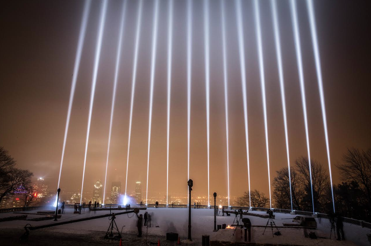 gravelmatin's tweet photo. Tous ceux qui ont travaillé pour les lumières #Poly25ans, l'ont fait bénévolement, précise @F_Cardinal. #cptt http://t.co/TTTyf942F0