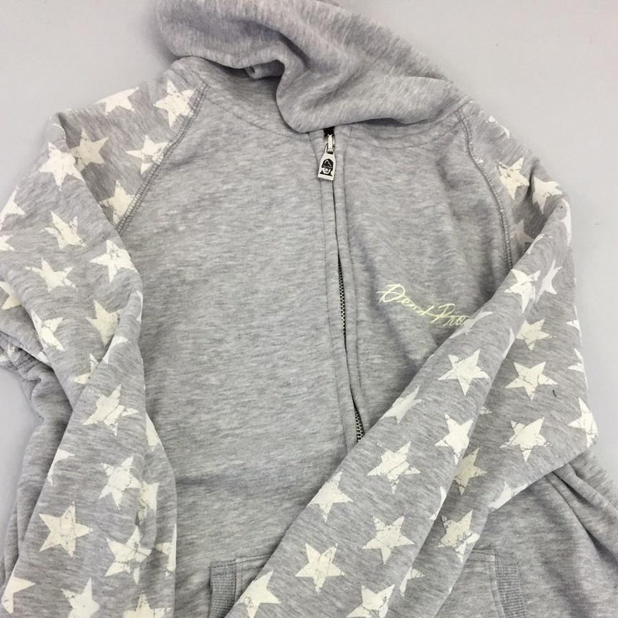 DeadProfit's tweet photo. Dead Profit || Sneak Peak Into Our Distressed Ecru Star Hoody!
#DeadProfit http://t.co/PeMdZzuEBT
