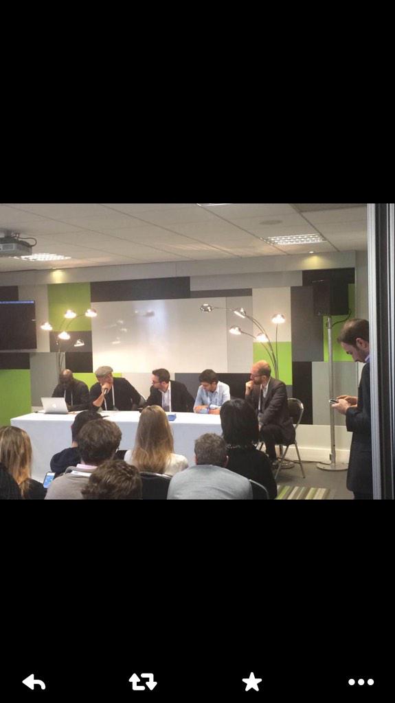 GOV_APP's tweet image. #GOV invité avec @FF_DIF au #leweb2014 pour remettre les citoyens au cœur du jeu politique.