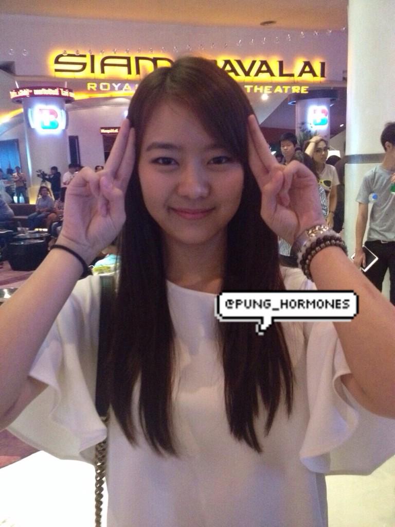 "<a href="/Pung_Hormones/">ขนมปัง_นดบ. 54179</a>: พววว <a href="/nichaphatc/">Ƥʷ ♡</a> รอบสื่อ #ifinethankyouloveyou ✌️❤️ คิดถึงนะก๊าาา "