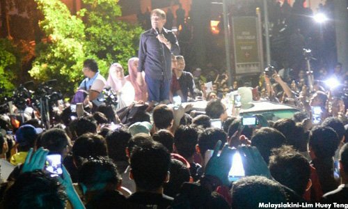 Embedded image permalink