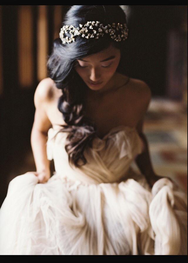 Modern__Bride's tweet photo. Simply stunning Enchanted Atelier by liv hart 2015 @EnchantdAtelier #modernbride #wedding http://t.co/dn8T6tTM8q