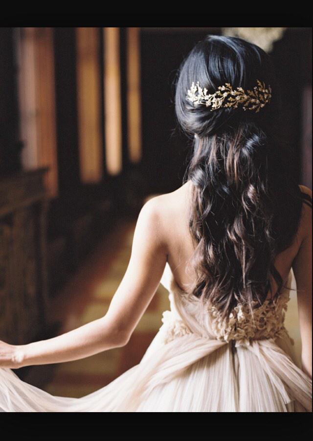 Modern__Bride's tweet photo. Simply stunning Enchanted Atelier by liv hart 2015 @EnchantdAtelier #modernbride #wedding http://t.co/dn8T6tTM8q