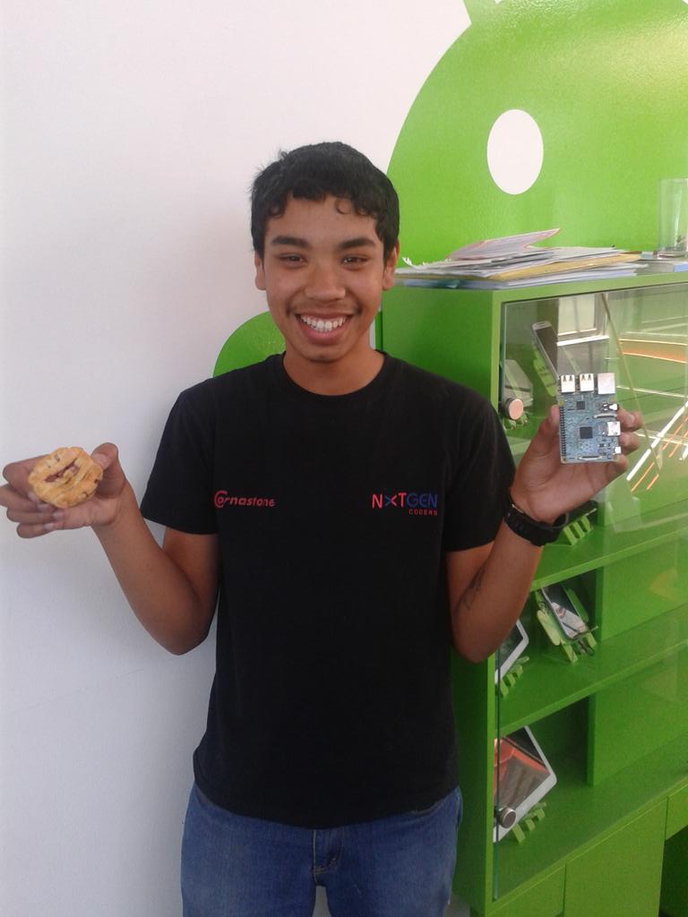 avermeulen's tweet image. @iamdenver2 chuffed with some real #raspi cookies at @project_codeX demo day! #teamcodeX