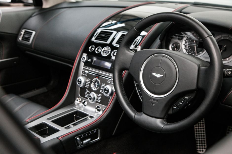 PremierVelocity's tweet photo. *****MIDWEEK SPECIAL*****

Aston Martin DB9 Volante £585 Per Day

Call 01920 469002 http://t.co/HRNN36oBbK