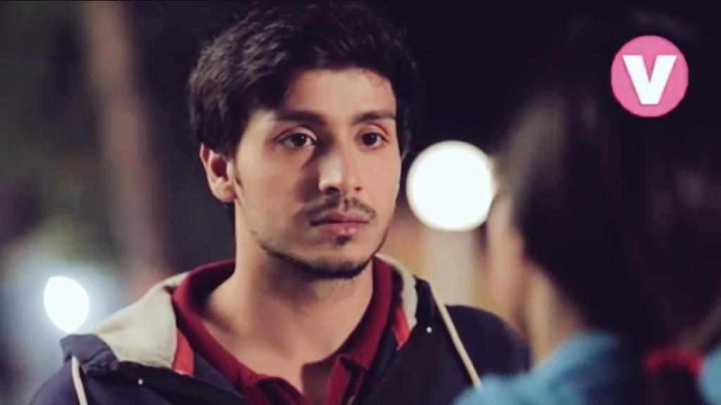 sandhirians's tweet photo. How Can Someone Look So Cute At Once ๐
#ParamPower ๐
@8paramsingh, We Loved You In This Scene. http://t.co/KniWIYJFYq