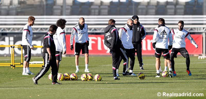 realmadridarab's tweet photo. http://t.co/5Q7sFAzUQ7