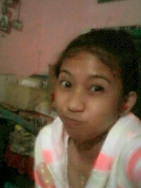 nakaka bad trip namn ngayong araw na ito ! pero khit gnun dapat manatiling maganda,,, kagaya ng gabi !! =))