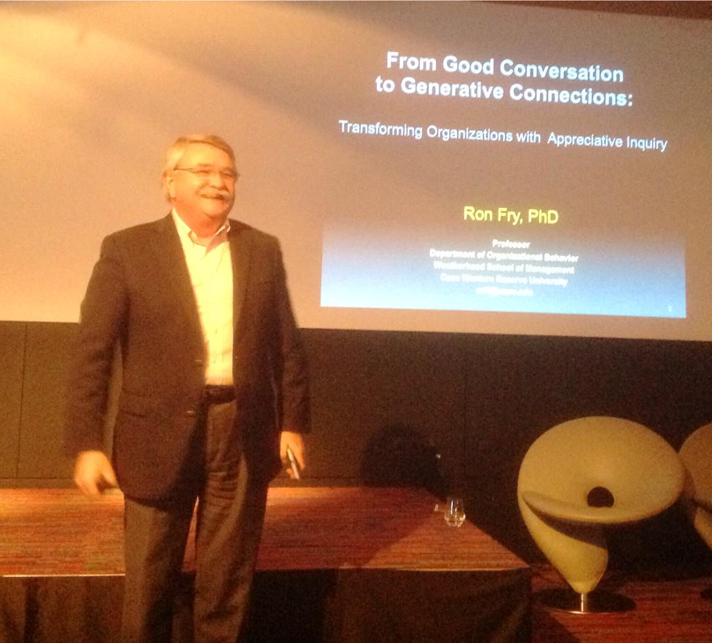 ReinhildeVdA's tweet photo. @FeelingirieLeni @sash2mummy @Lectorlogopedie @SofieNoiron @Phil_406 Doe ik! Laat me inspireren door #RonFry! #HRLL http://t.co/QGVizMnHsQ